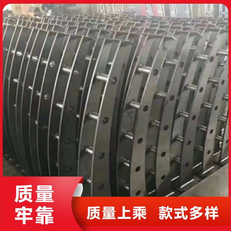 防撞護(hù)欄欄桿  立柱貨真價(jià)實(shí)安裝簡(jiǎn)單
