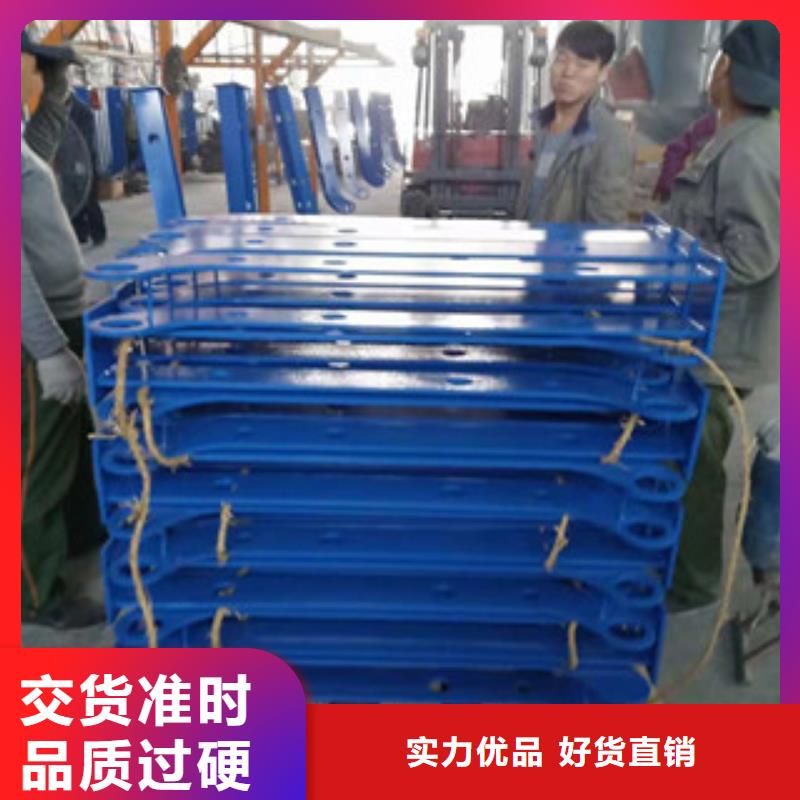 燈光防撞護(hù)欄
獨(dú)樹一幟