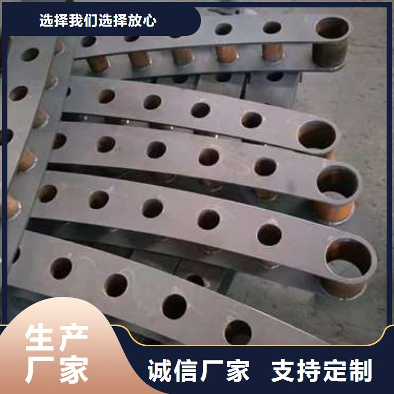 供應(yīng)防撞護欄的當?shù)貜S家