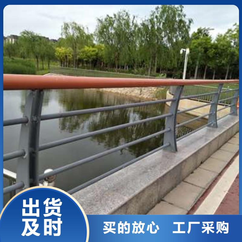 供應(yīng)防撞護欄的當?shù)貜S家
