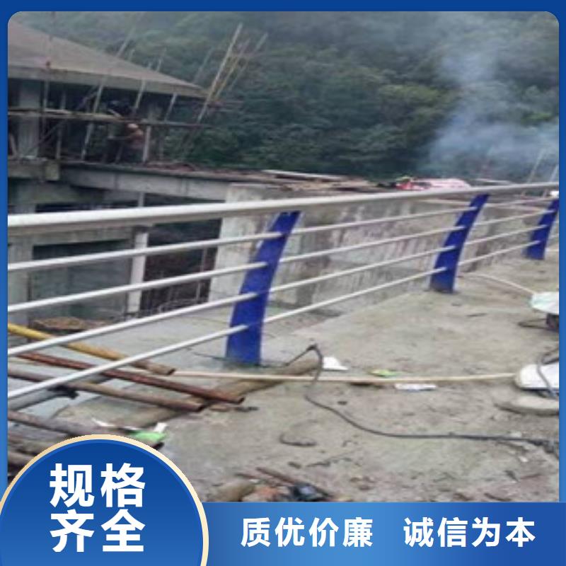 正規(guī)護(hù)欄生產(chǎn)廠家有實(shí)力有經(jīng)驗(yàn)