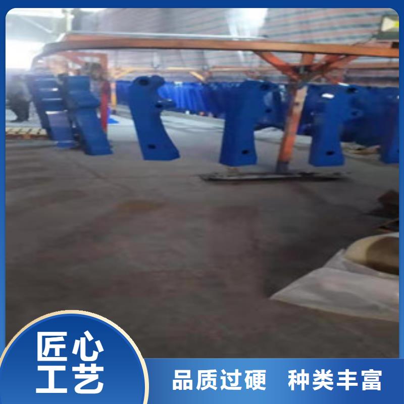 不銹鋼復(fù)合管護(hù)欄本地供貨商