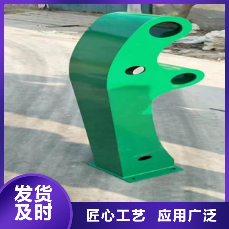 優(yōu)選：不銹鋼復(fù)合管護(hù)欄實(shí)力廠家