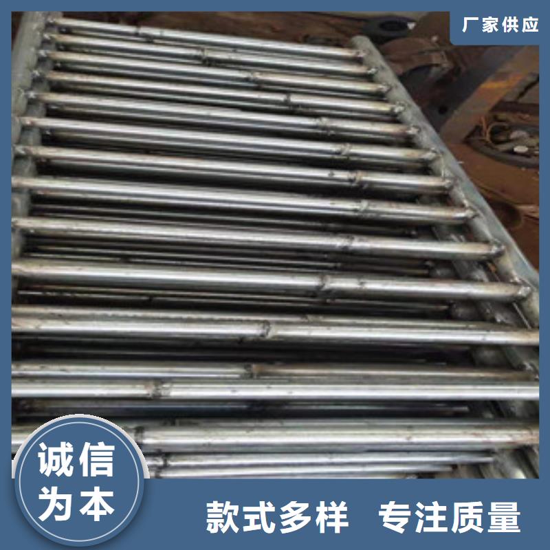 不銹鋼橋梁護(hù)欄生產(chǎn)廠(chǎng)家-批發(fā)卓越品質(zhì)保障