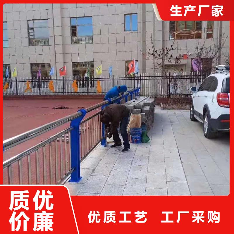 有現(xiàn)貨的護(hù)欄本地廠家