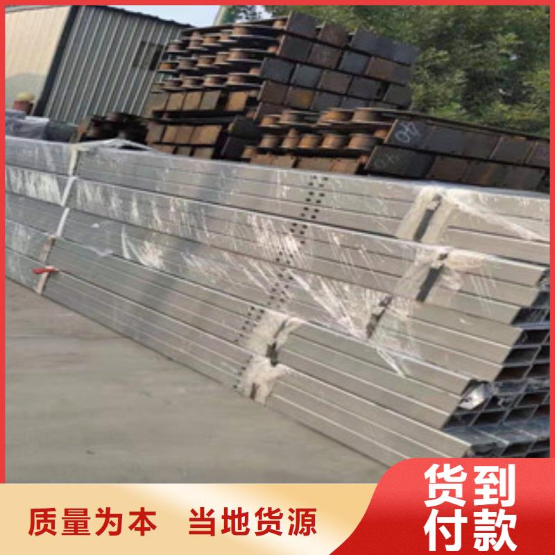 誠信經(jīng)營橋梁護(hù)欄廠家設(shè)備齊全支持定制