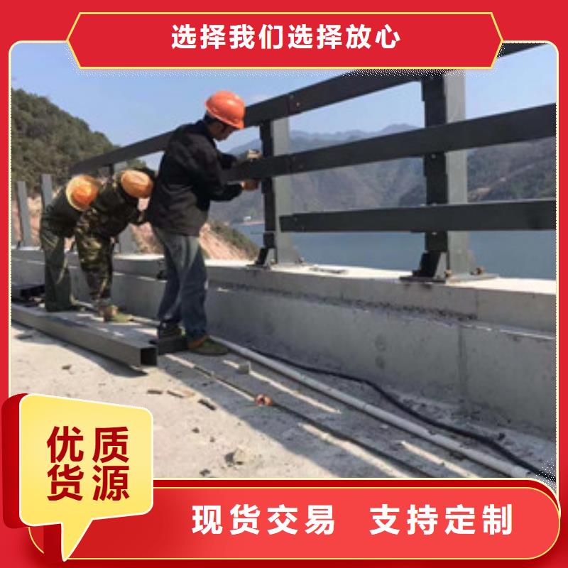 采購(gòu)防撞護(hù)欄必看-質(zhì)量?jī)?yōu)