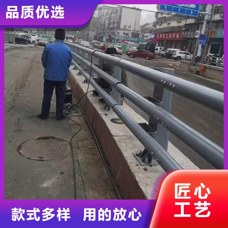 廠家熱線道路護(hù)欄