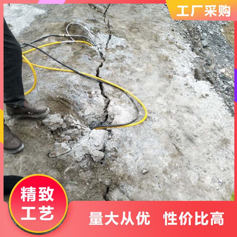服务周到的劈裂机基地