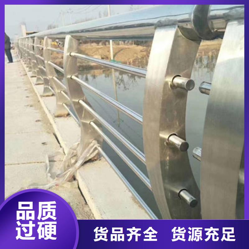 道路护栏十年生产经验