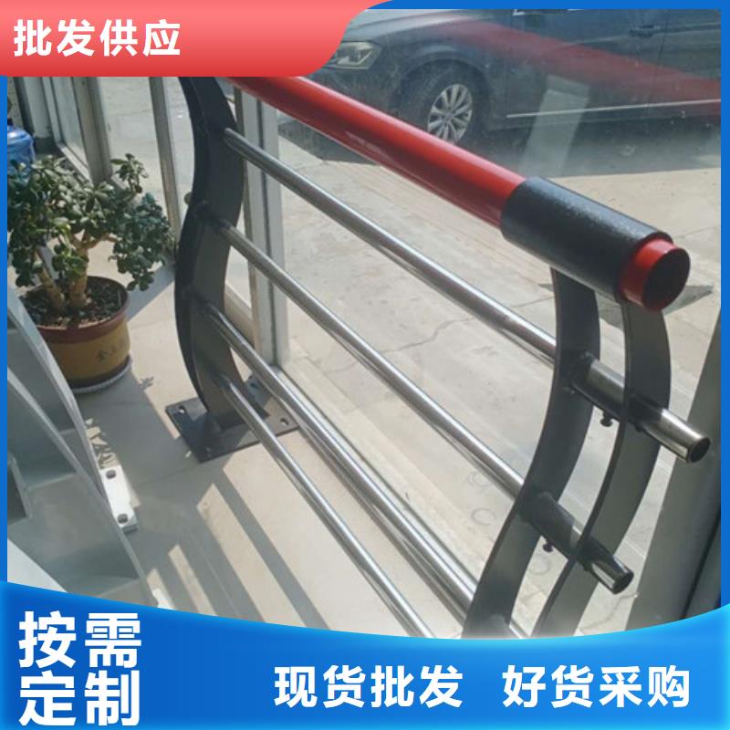 橋梁二級(jí)防撞護(hù)欄款式新穎