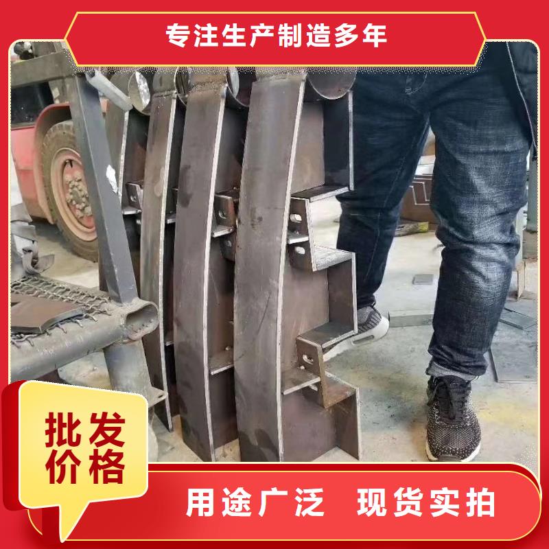 防撞護欄來廠考察源廠直銷