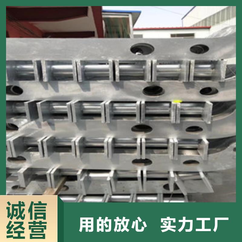 復合管欄桿質量過硬不斷創新