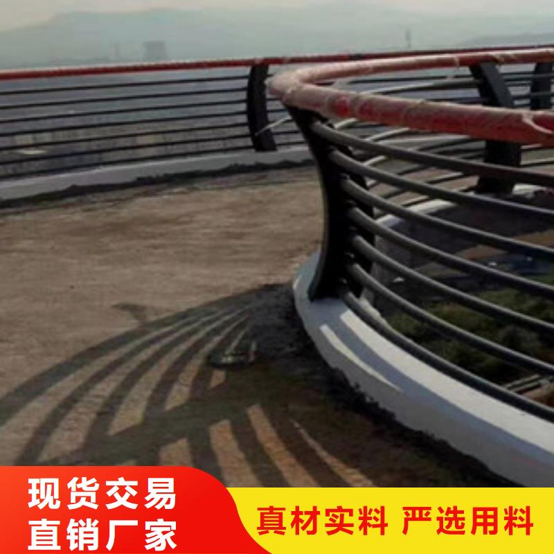 不銹鋼繩索護欄燈光效果