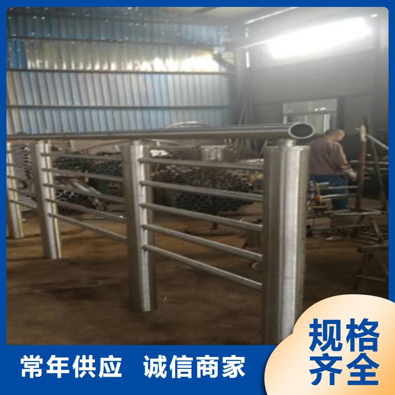 天橋觀景不銹鋼護欄外形簡約