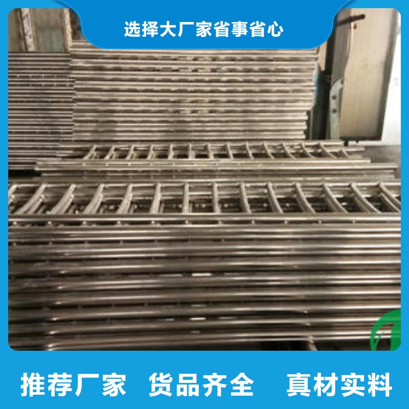 護(hù)欄施工隊(duì)伍