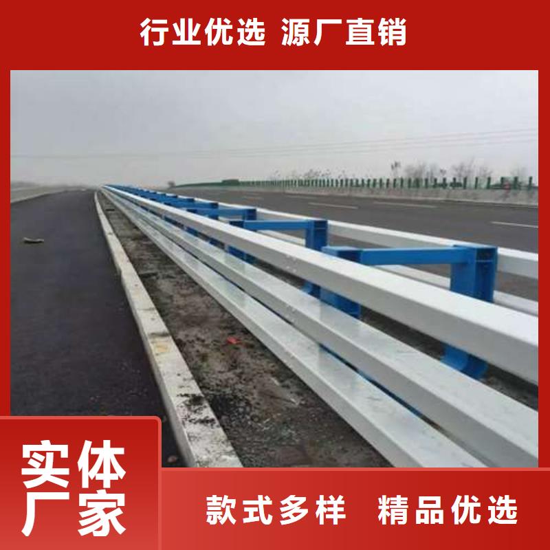 周边(鑫润通)公路防撞护栏设计经久耐用