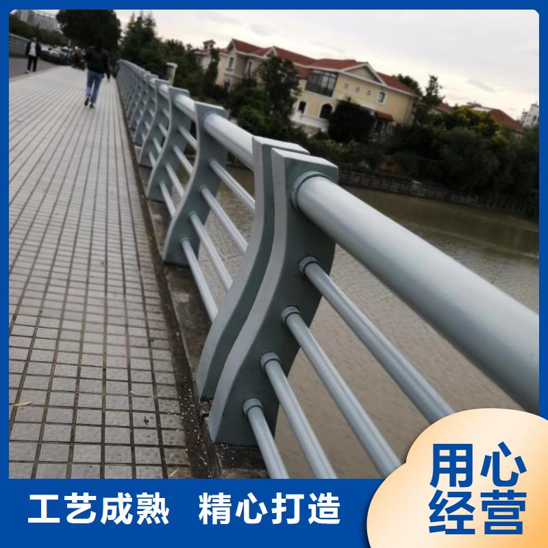 通化直供桥梁防撞护栏柱子防腐性能强