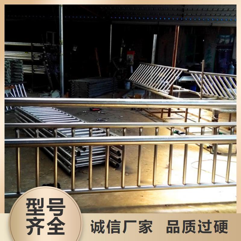 現(xiàn)貨供應(yīng)燈光護(hù)欄_實力廠家