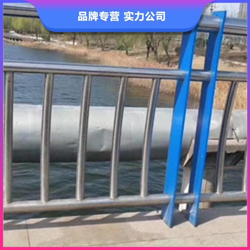 鑄造石護(hù)欄立柱展翼仿石護(hù)欄