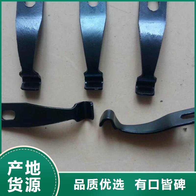 瓊中縣G203,193卷緯機(jī)錠帶盤生產(chǎn)中