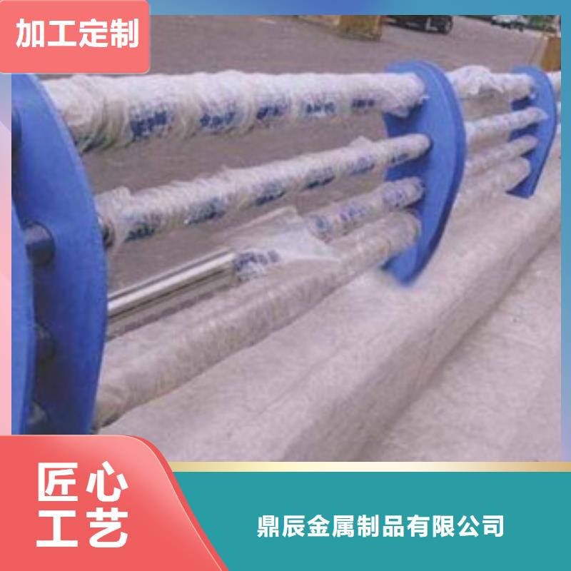 護(hù)欄道路隔離欄豐富的行業(yè)經(jīng)驗(yàn)