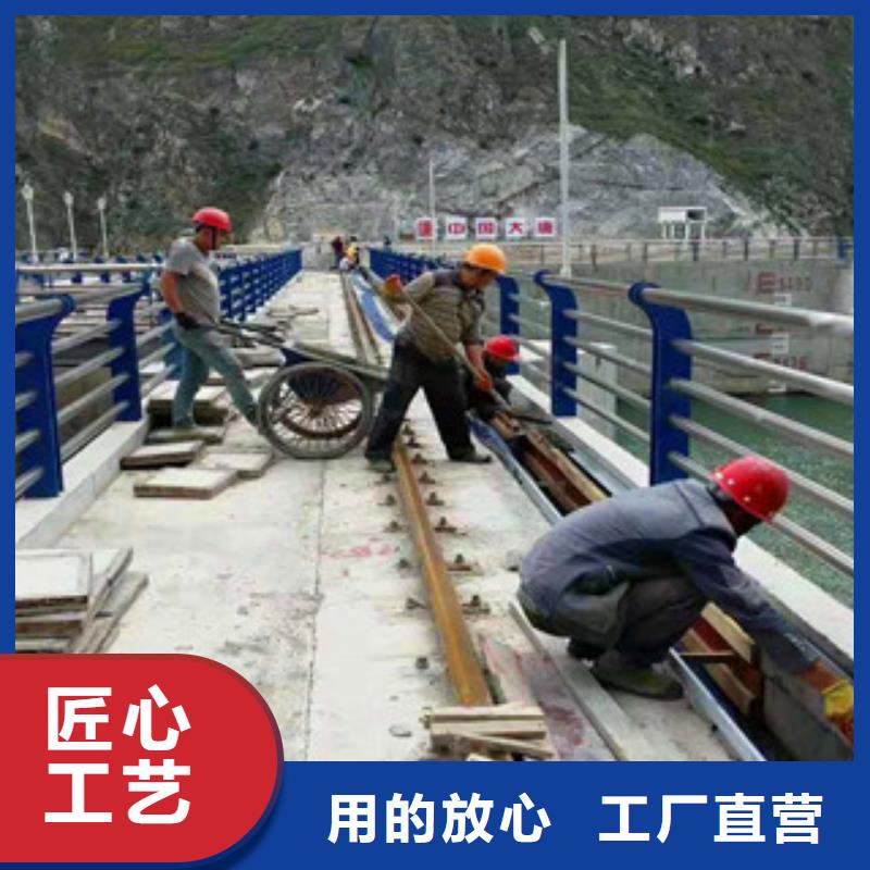 亮洁护栏工厂制造76*3复合管道路护栏全国出售