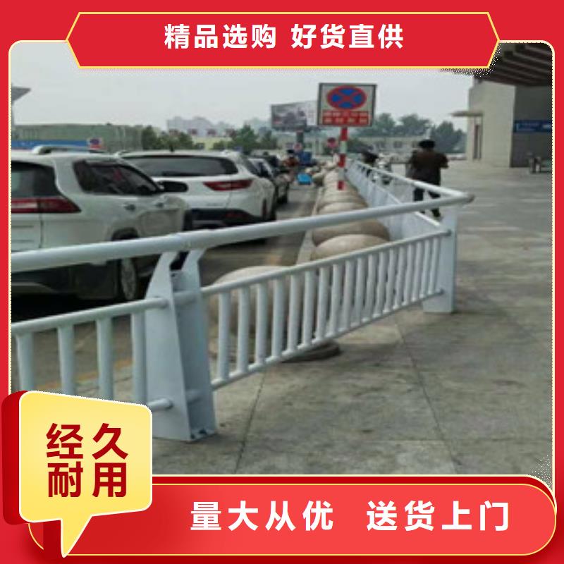 【新疆】该地蓝色钢板立柱-桥梁护栏-亮洁护栏厂