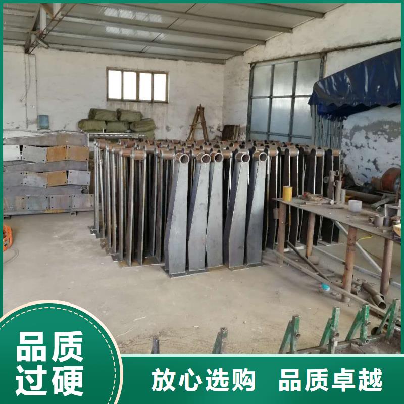 防撞护栏镀锌喷塑防撞栏品质无所畏惧
