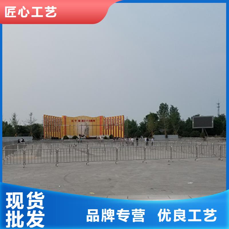 铁马护栏出租玻璃篷房出租正规团队