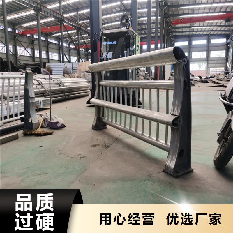 河南郑州选购铝合金灯光防撞护栏展鸿护栏长期有卖