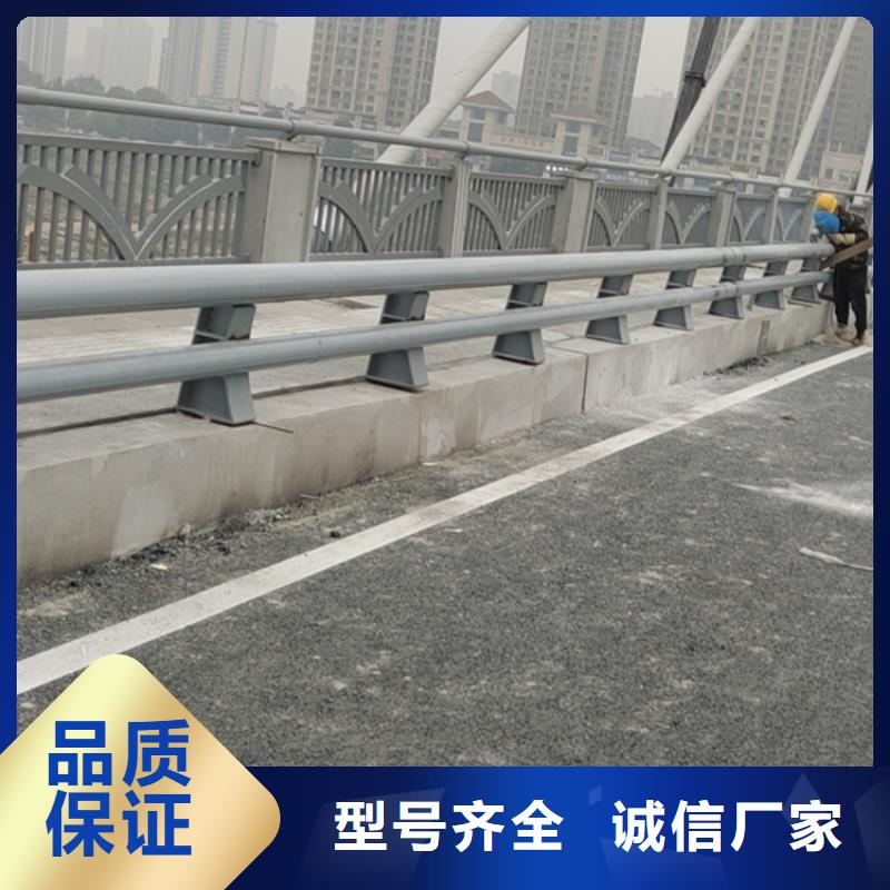 方管噴塑包廂防撞立柱抗沖壓性能好