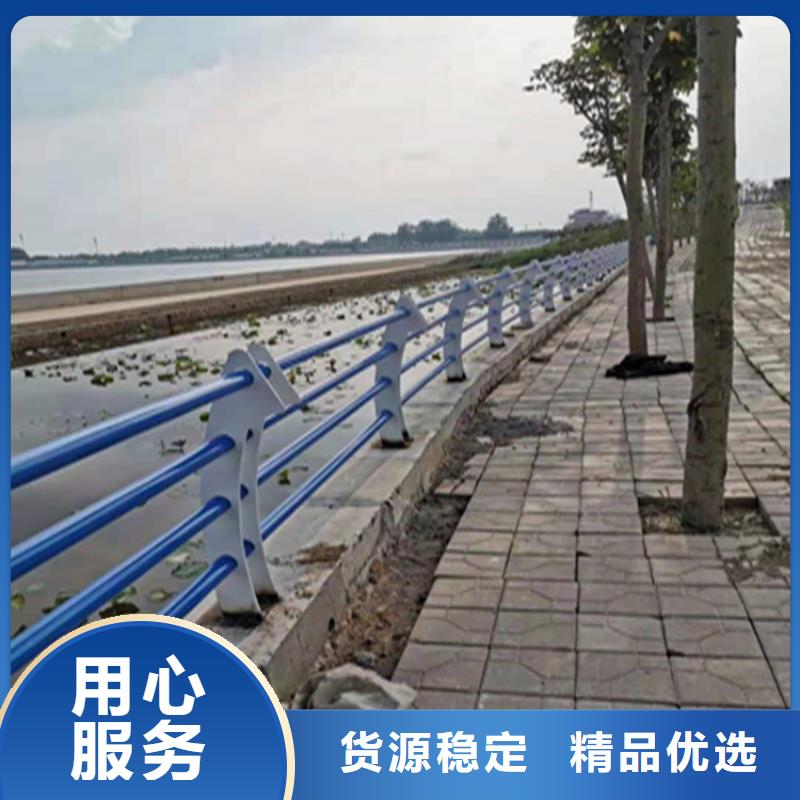 江苏[连云港]本地展鸿碳钢喷塑高速公路护栏美观坚固