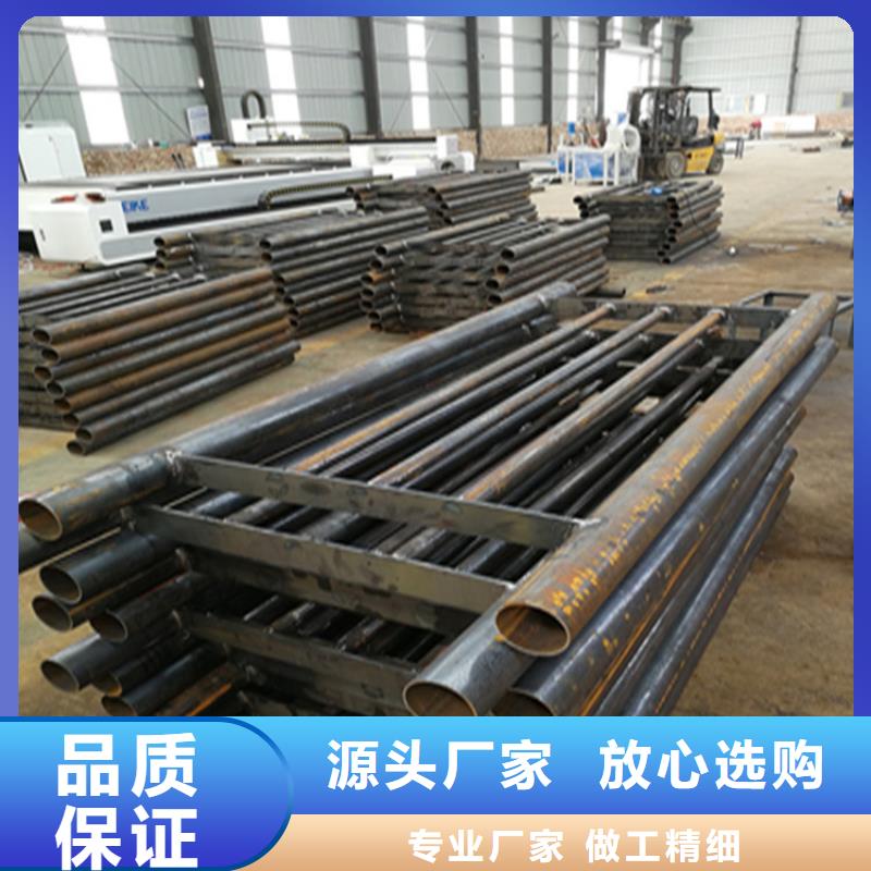 静电喷塑河道栏杆立柱应用广泛认准展鸿护栏厂家