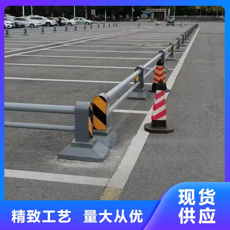 定制景观道路防撞桥两侧复合管围栏_诚信企业