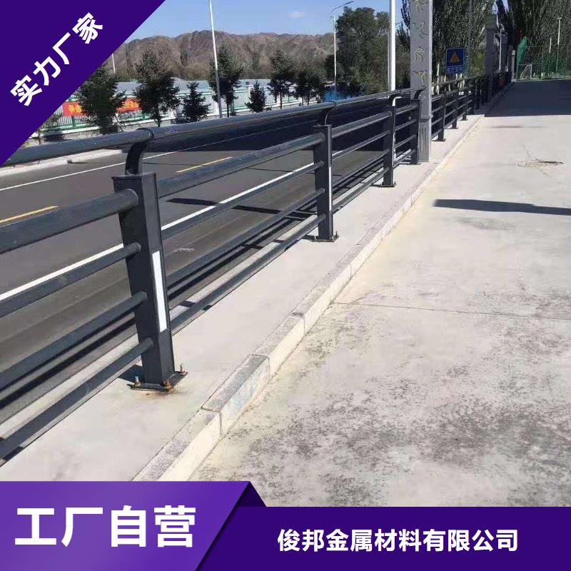 公路灯光护栏规格齐全