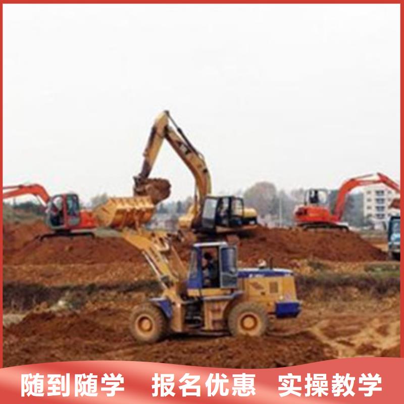 正规培训 塔吊叉车培训-【学修剪烫染理发哪个技校好】手把手教学