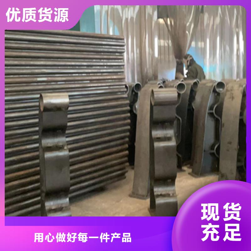 金屬梁柱式中央防撞護欄廠家款式多樣