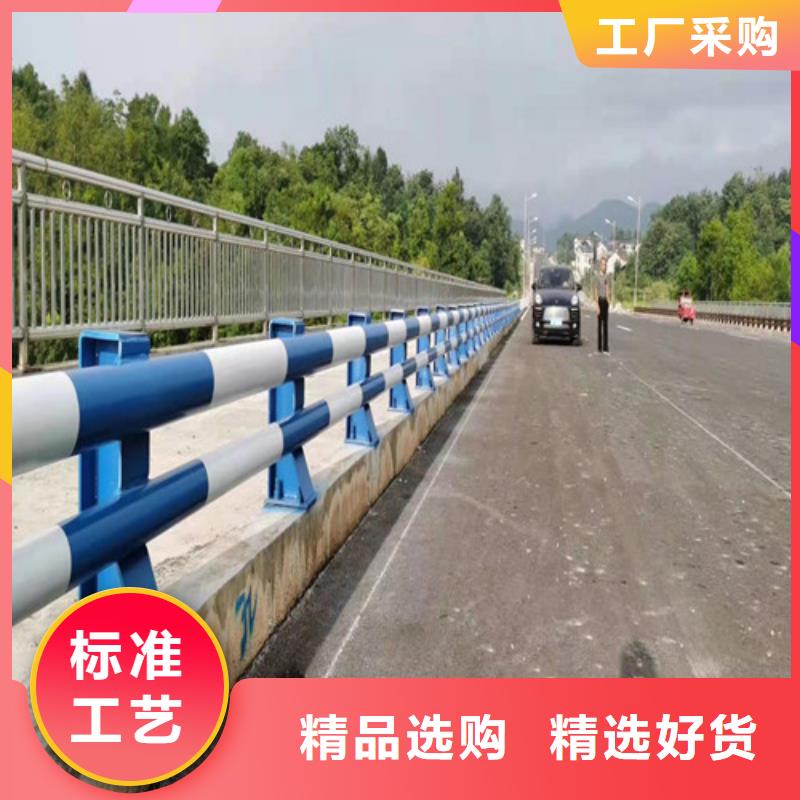 不锈钢灯光道路护栏效果