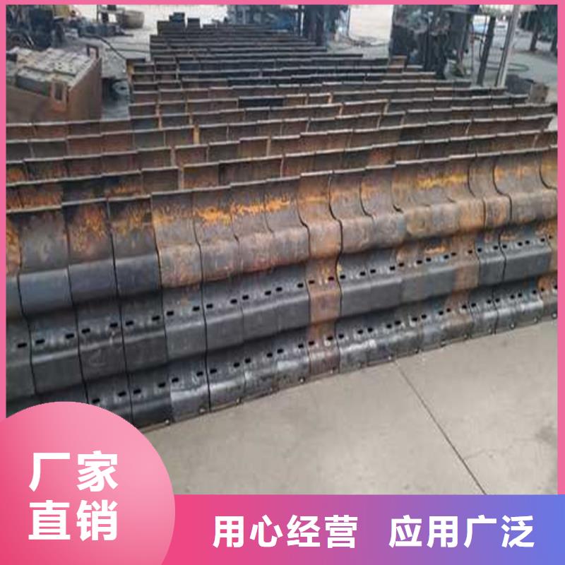 造型三横梁防撞护栏10年生产厂家