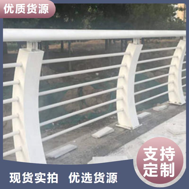 护栏质保一年