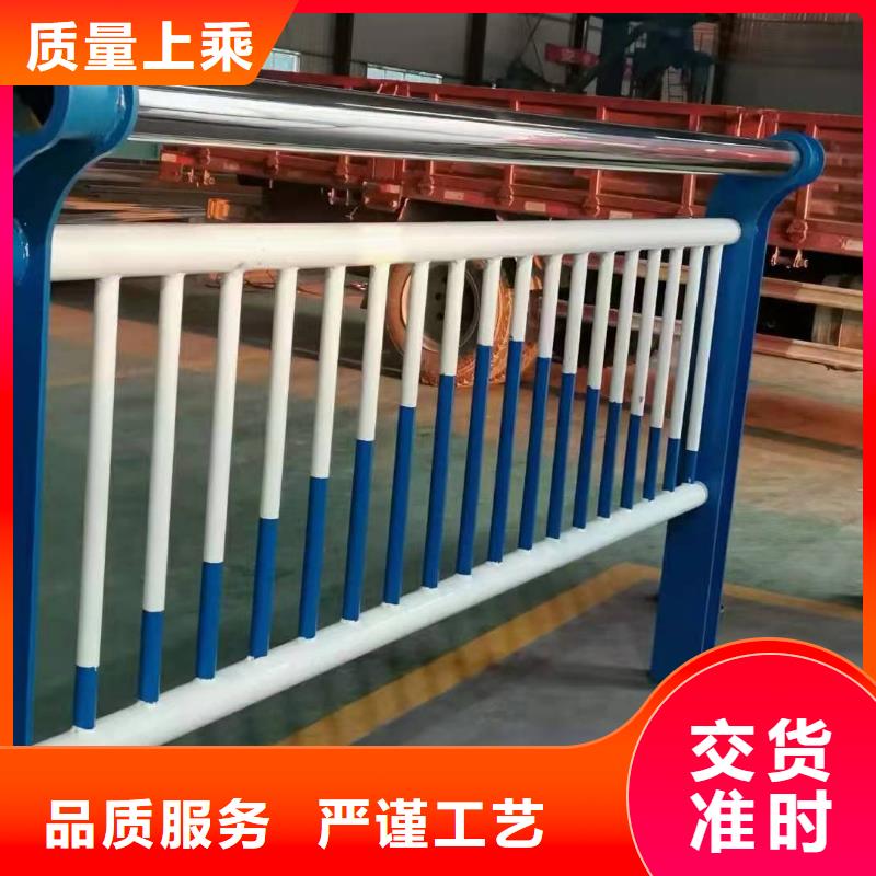 《怀化》咨询【鑫桥通】桥梁防撞护栏生产地址