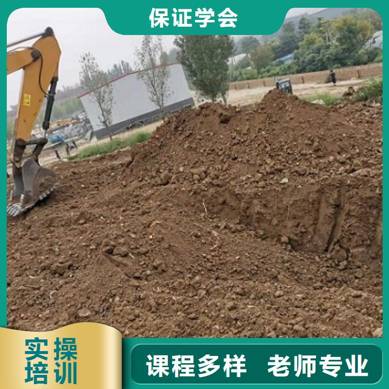 钩机培训学校-虎振挖掘机怎么样老师专业