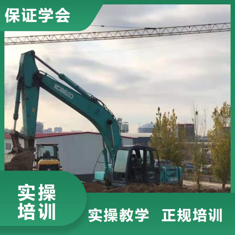 钩机培训学校学汽修学修车的技校实操培训