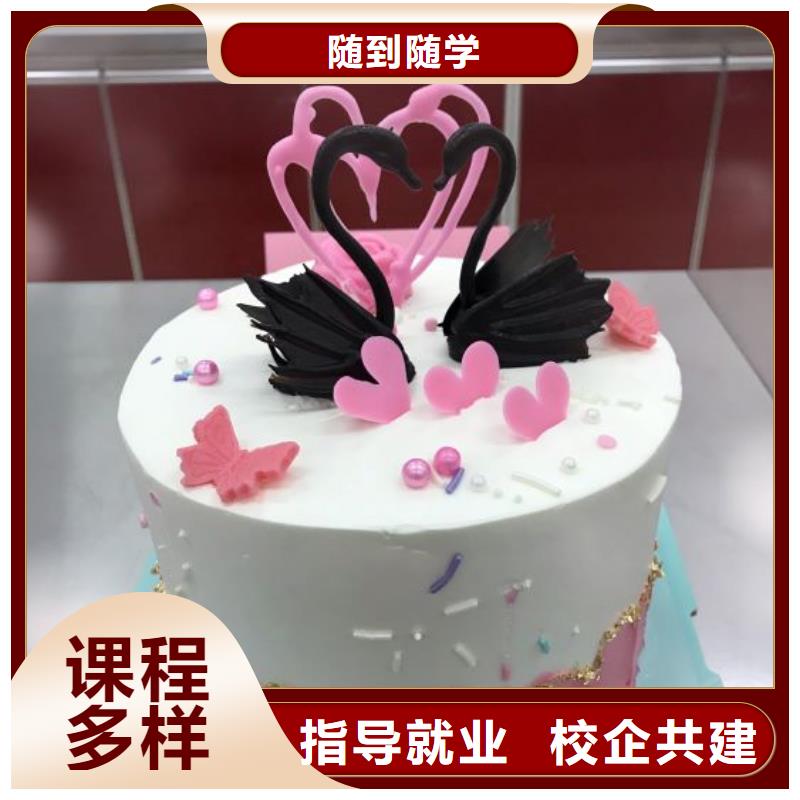 厂家西点学校 【挖掘机钩机培训学校哪家好】保证学会