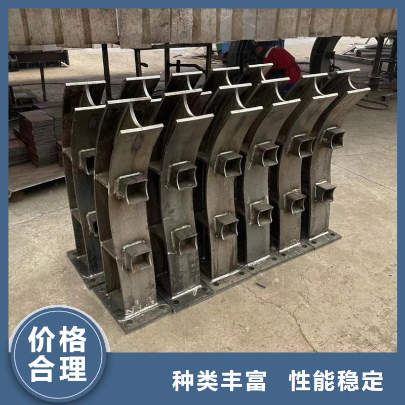 q235防撞欄桿廠家-可來廠考察