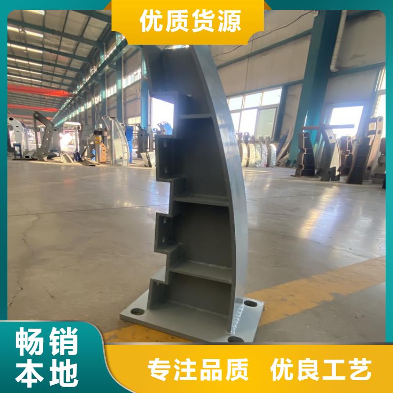 誠信的304不銹鋼復合管護欄生產廠家