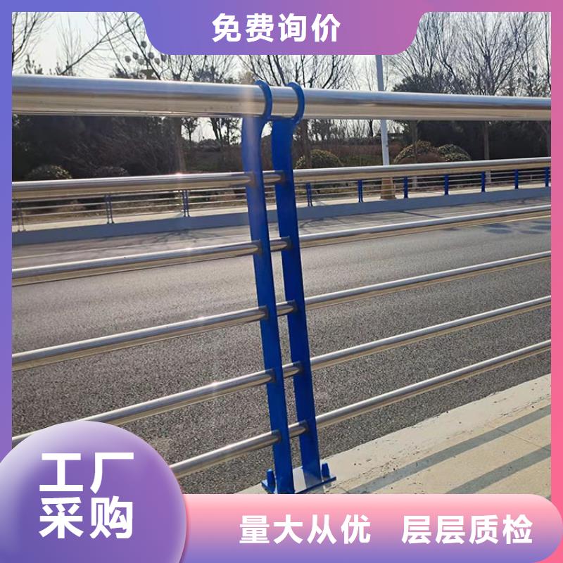 有現貨的不銹鋼景觀仿木紋護欄廠家
