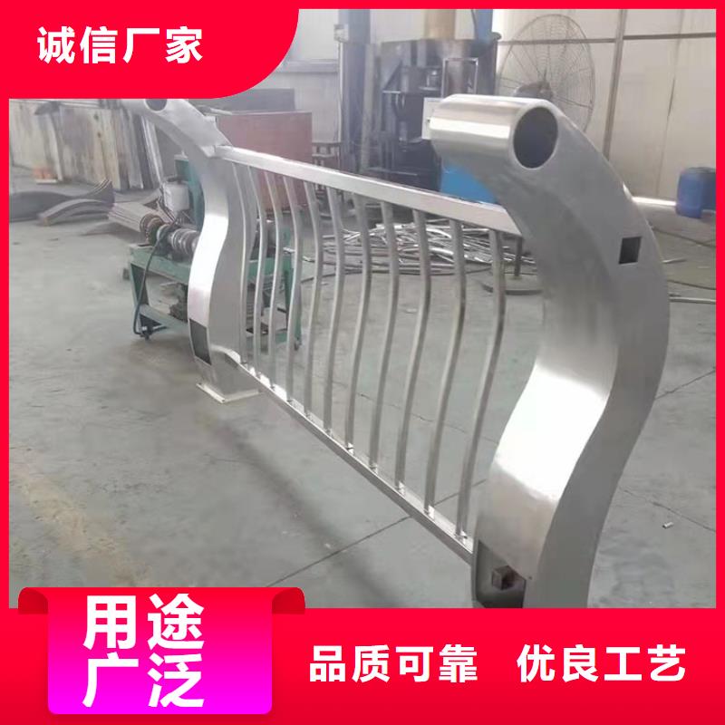 桥梁的护栏与护栏定制厂家