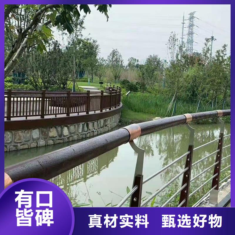 支持定制的道路護欄基地